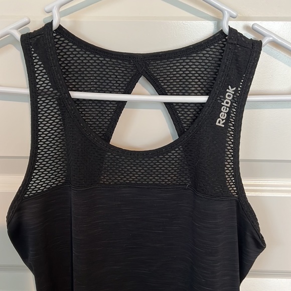 ❌SOLD❌ Reebok Tank Top - Picture 4 of 4